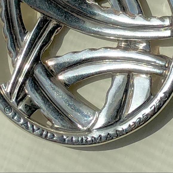 David Yurman 18k/Silver Acanthus pendant - Picture 3 of 3